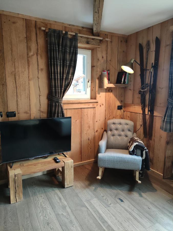 Appartement La Tana Dell'Orso à Campitello di Fassa Extérieur photo
